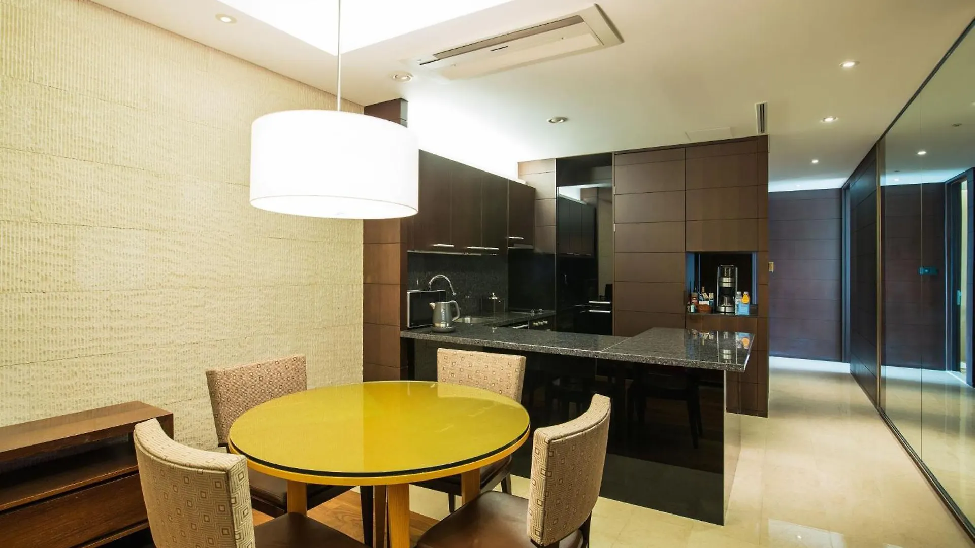 Marriott Executive Apartment Seoul Hotel